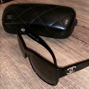 CHANEL sunglasses